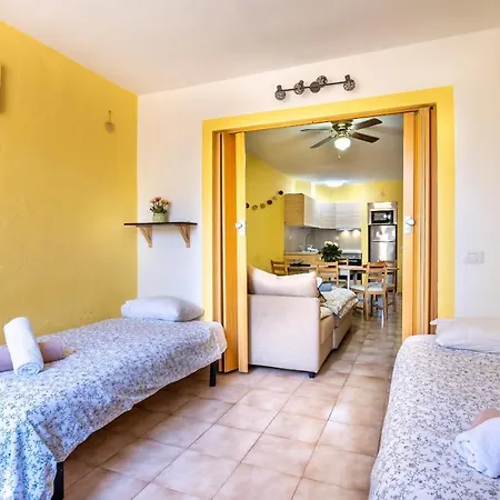 Castle Harbour Feel Like Flat Cristianos By Lovetenerife *