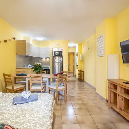 公寓 Castle Harbour Feel Like Flat Cristianos By Lovetenerife