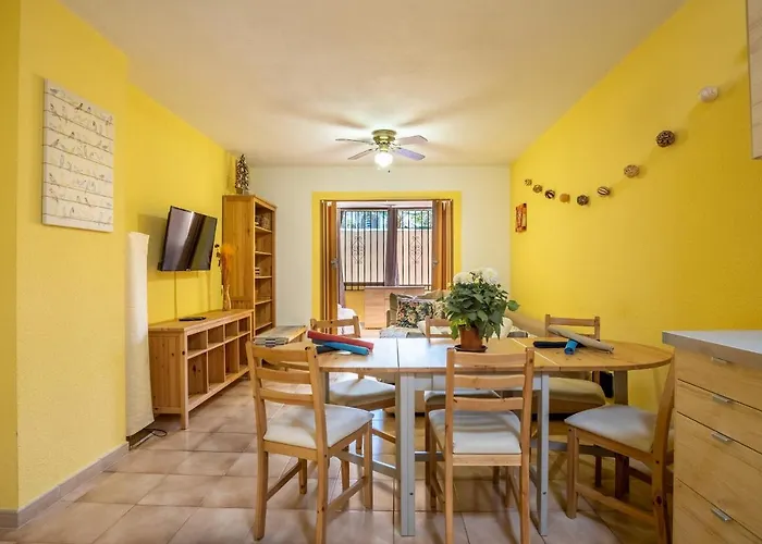 Castle Harbour Feel Like Flat Cristianos By Lovetenerife * לוס כריסטיאנוס