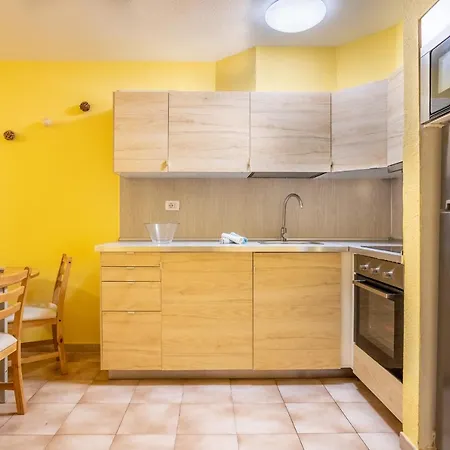 Apartamento Castle Harbour Feel Like Flat Cristianos By Lovetenerife